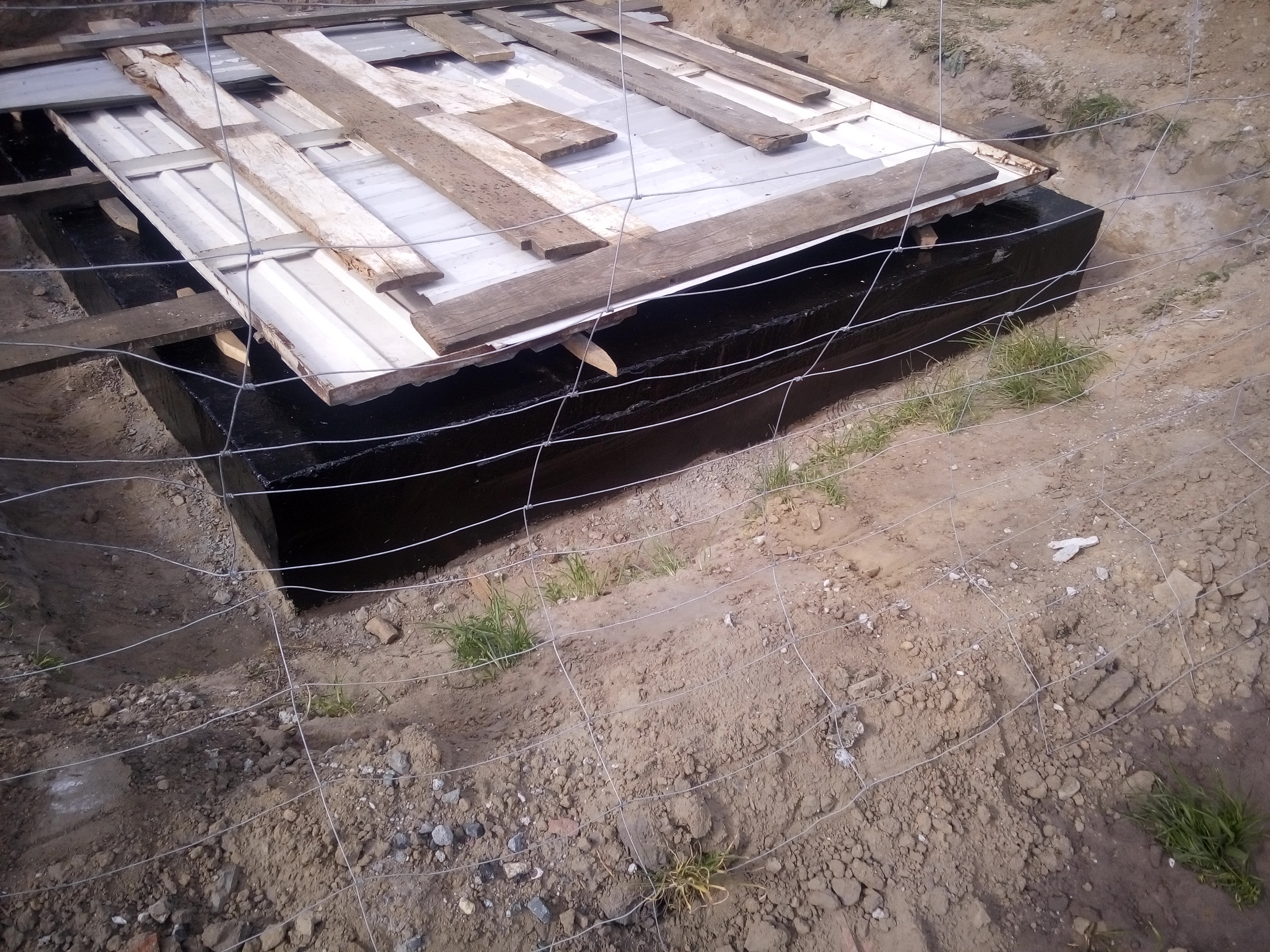 Budowa zbiornika - zdjęcie 1